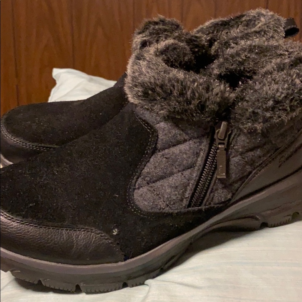 Sketchers boots